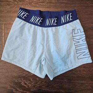 Nike Trophy Dri-FIT Training Short, Girls Size M